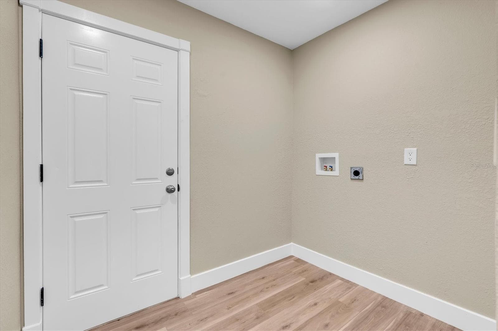 Single Family Residence at 10531 MEADOW HILL DR, PORT RICHEY, photo 33 of 50