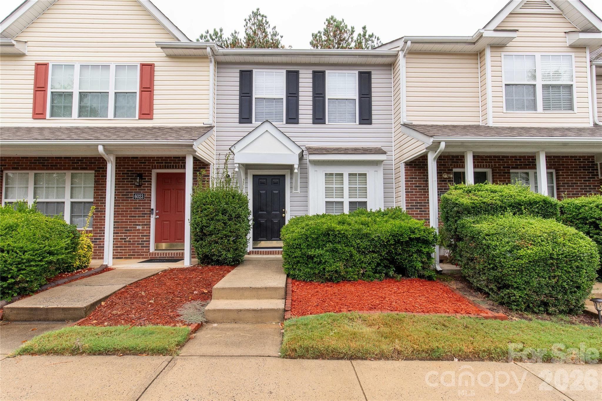 6025 Leek Court