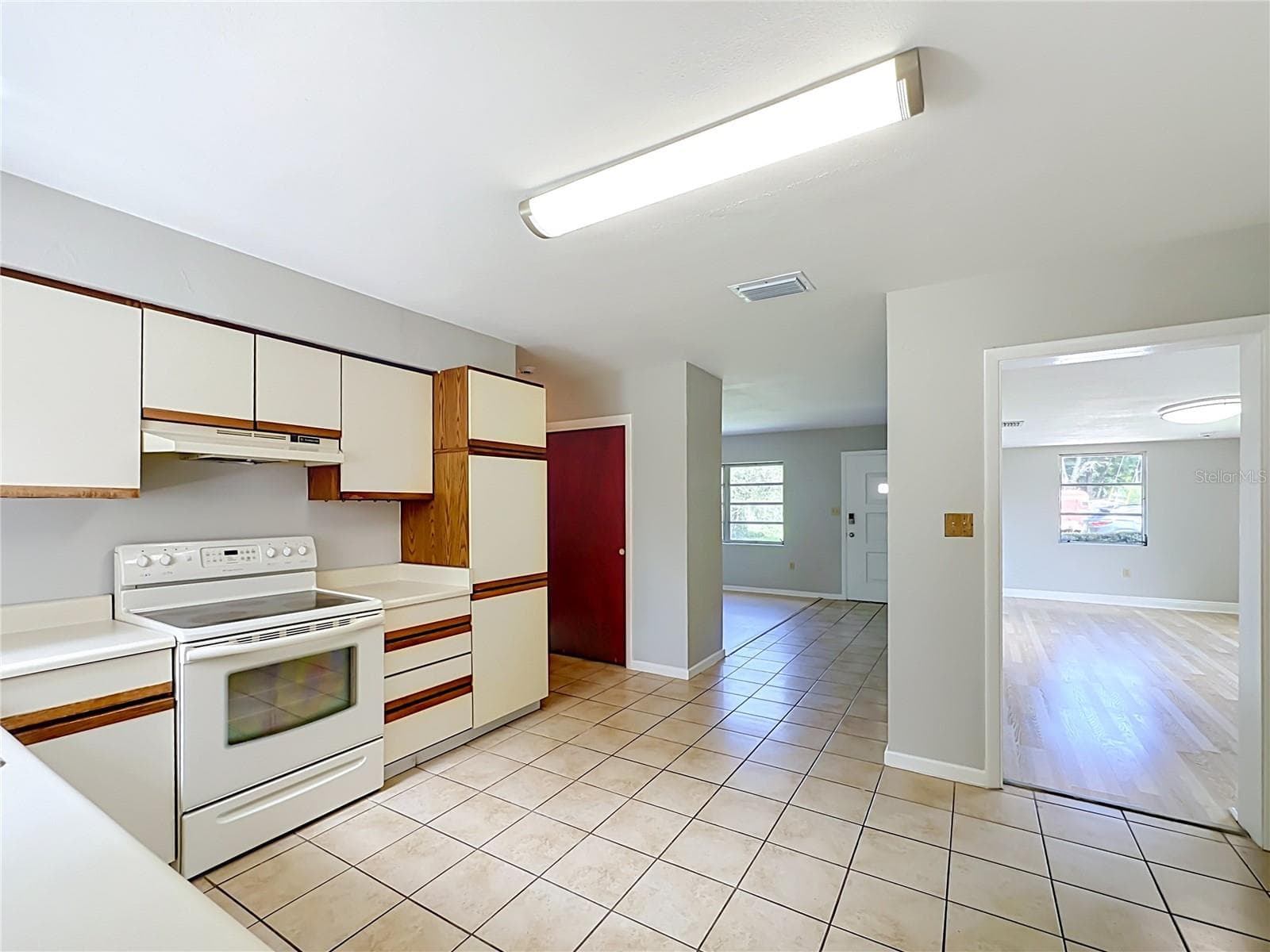 Single Family Residence at 2503 CETRA CT, LAKELAND, photo 18 of 46