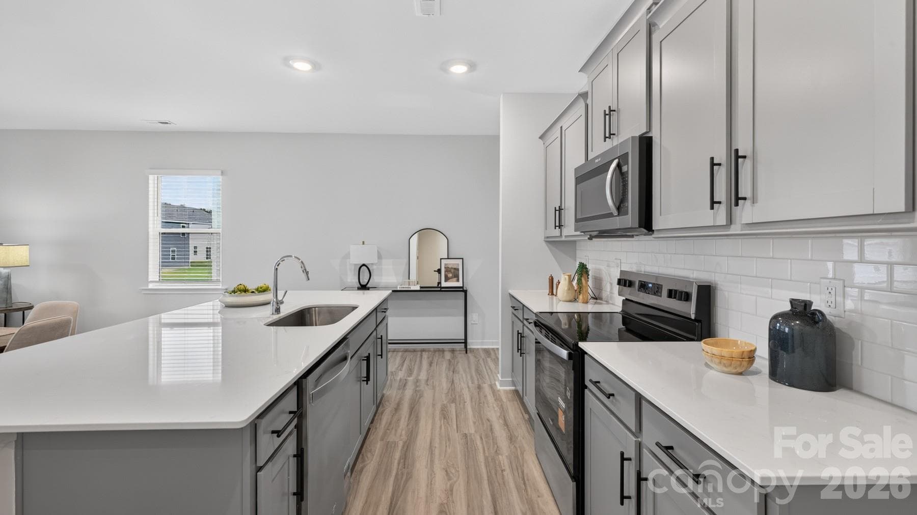 Single Family Residence at 1256 Lavender Drive, Richburg, photo 3 of 32