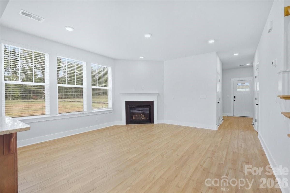 Townhouse at 31 Oleetah Falls Way, Hendersonville, photo 9 of 25
