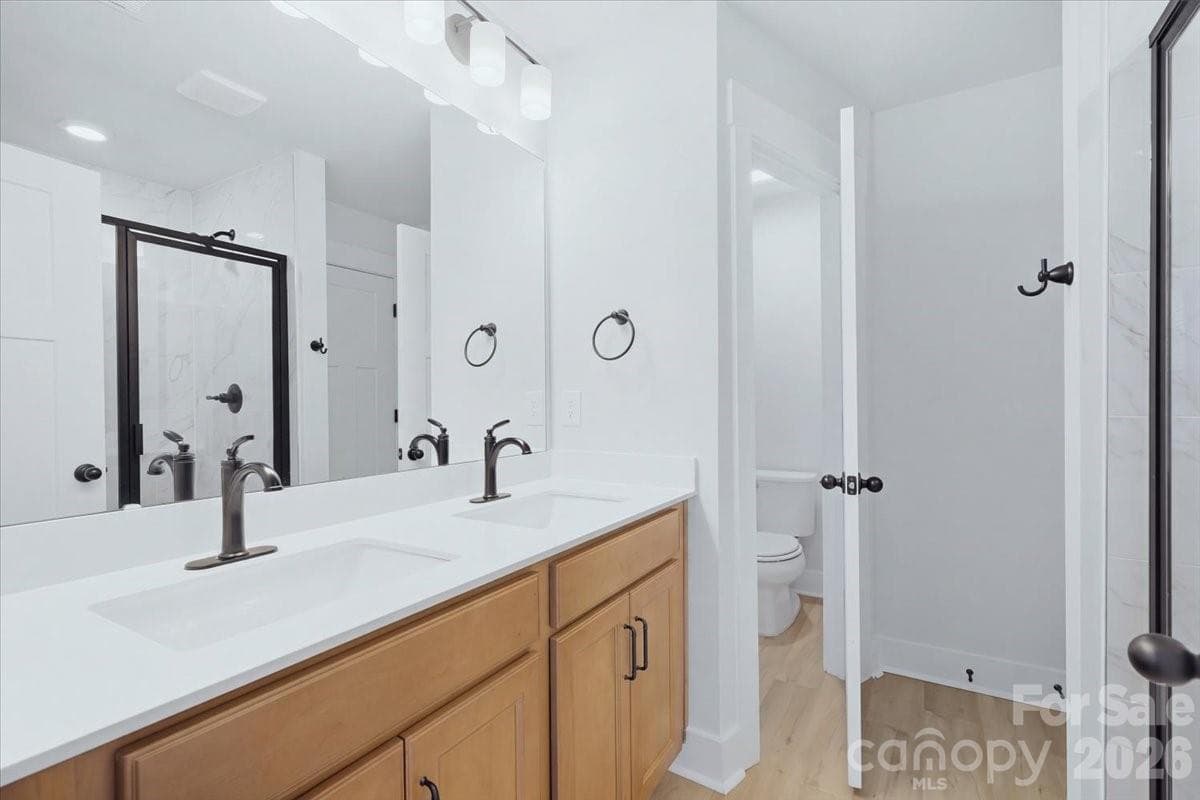 Townhouse at 31 Oleetah Falls Way, Hendersonville, photo 14 of 25
