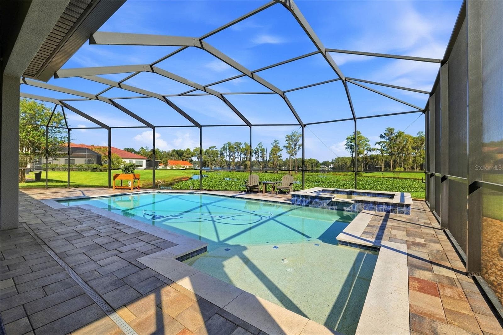 Single Family Residence at 5157 LAKECASTLE DR, TAMPA, photo 3 of 50