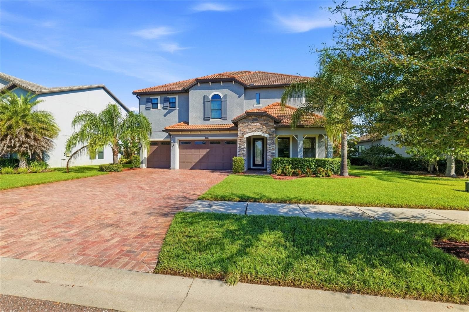 Single Family Residence at 5157 LAKECASTLE DR, TAMPA, photo 8 of 50