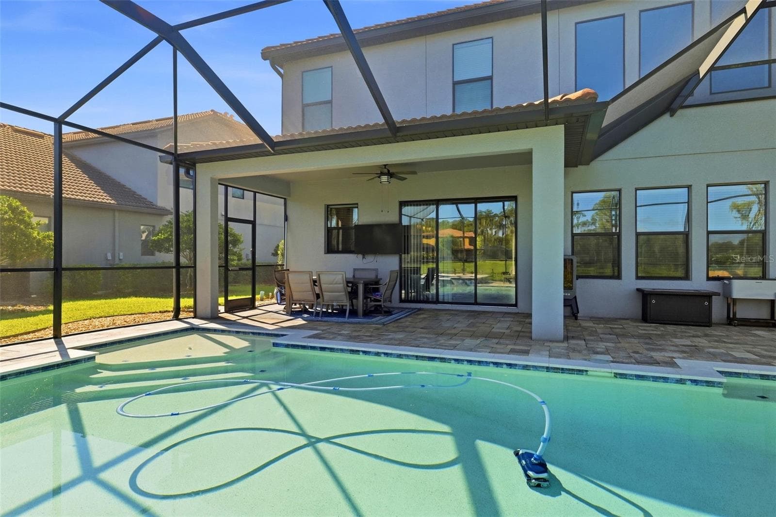 Single Family Residence at 5157 LAKECASTLE DR, TAMPA, photo 23 of 50