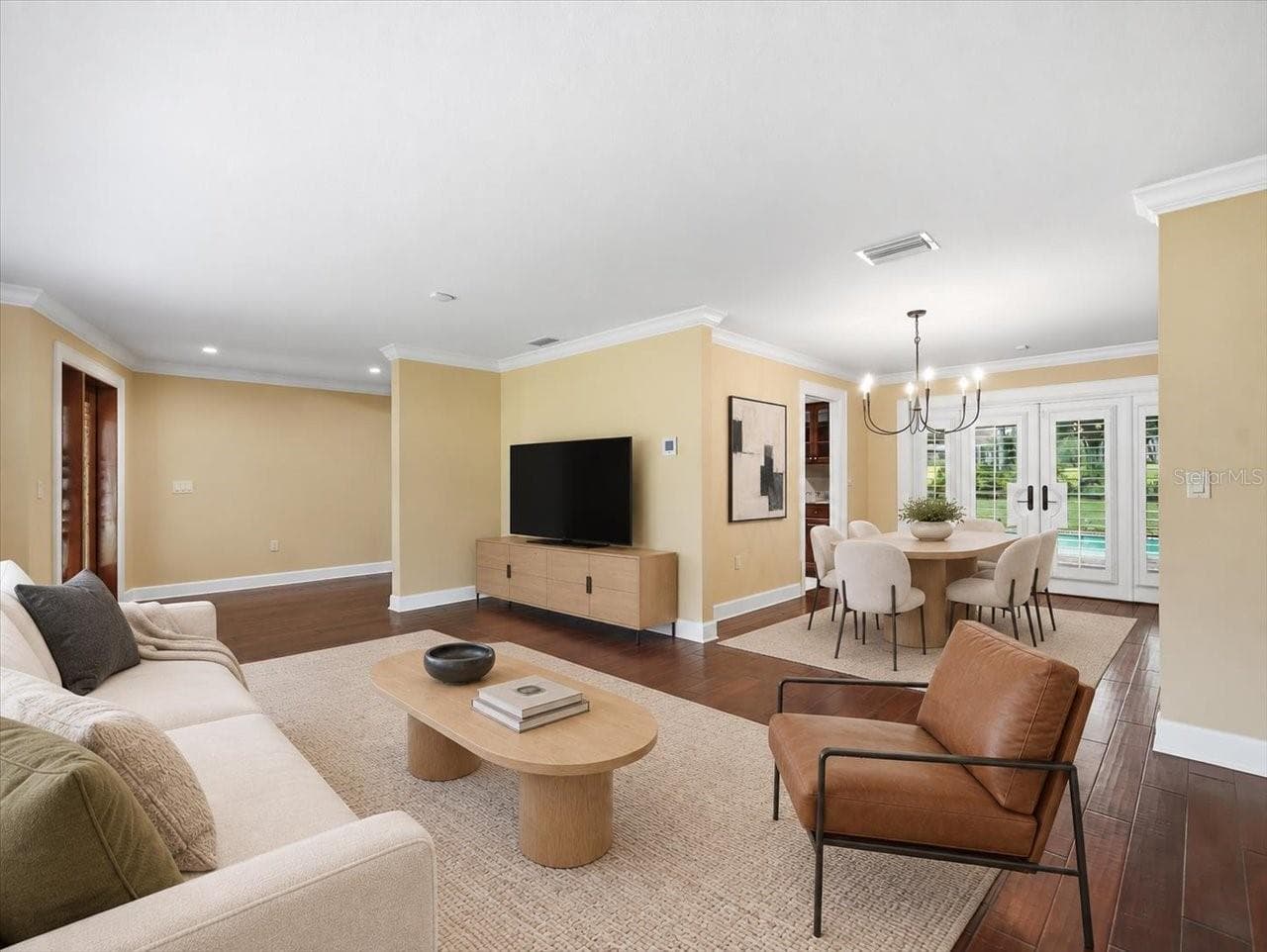 Virtual Staging - 13903 MIDDLE PARK DR, TAMPA