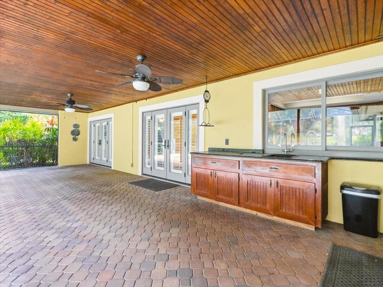 Single Family Residence at 13903 MIDDLE PARK DR, TAMPA, photo 46 of 52