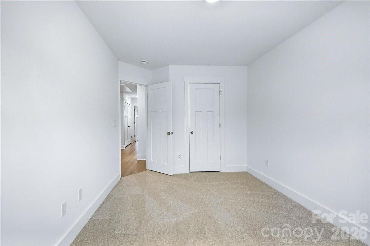 Townhouse at 27 Oleetah Falls Way, Hendersonville, photo 18 of 28