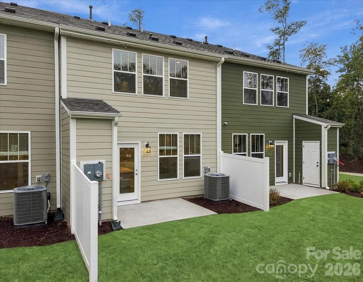 Townhouse at 27 Oleetah Falls Way, Hendersonville, photo 24 of 28