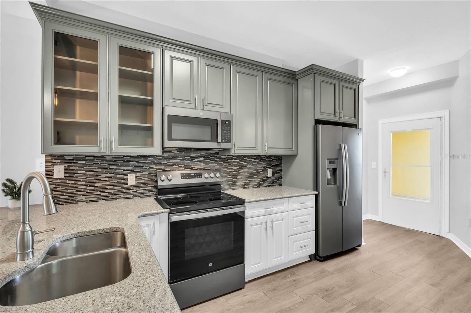 Condominium at 316 8TH ST S #703, ST PETERSBURG, photo 7 of 58