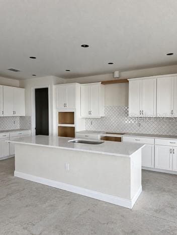 Single Family Residence at 18716 HEARTLAND PL, LAKEWOOD RANCH, photo 3 of 3