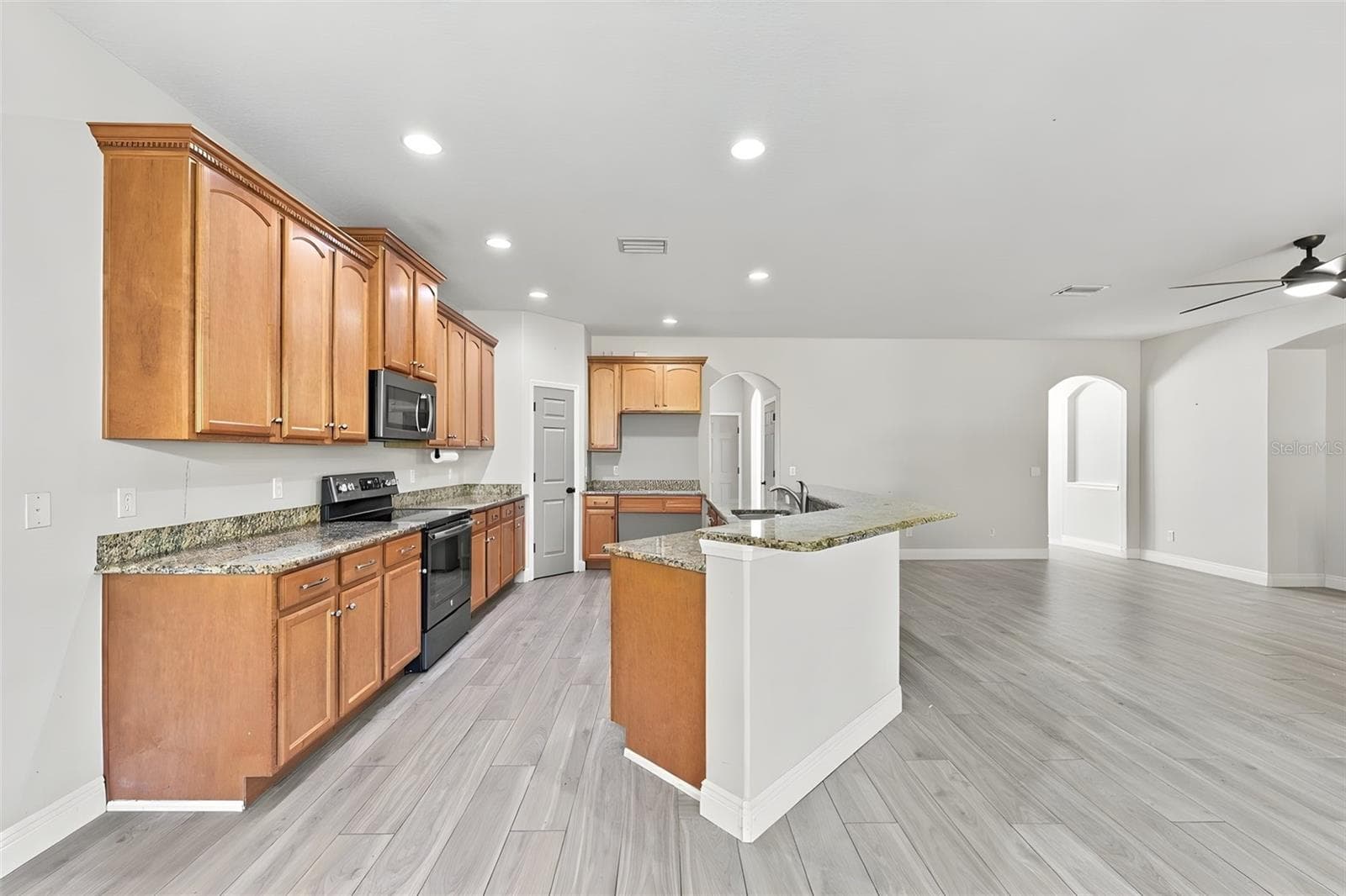 Single Family Residence at 3403 WALDEN RESERVE DR, PLANT CITY, photo 12 of 61