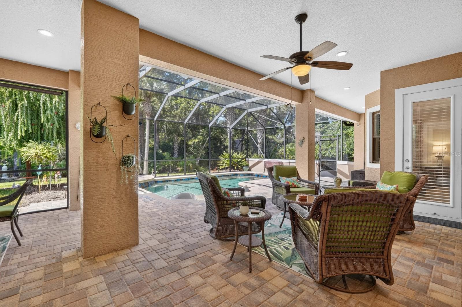 Large Screened Lanai - 4 SCARLET OAK CIR, PALM COAST