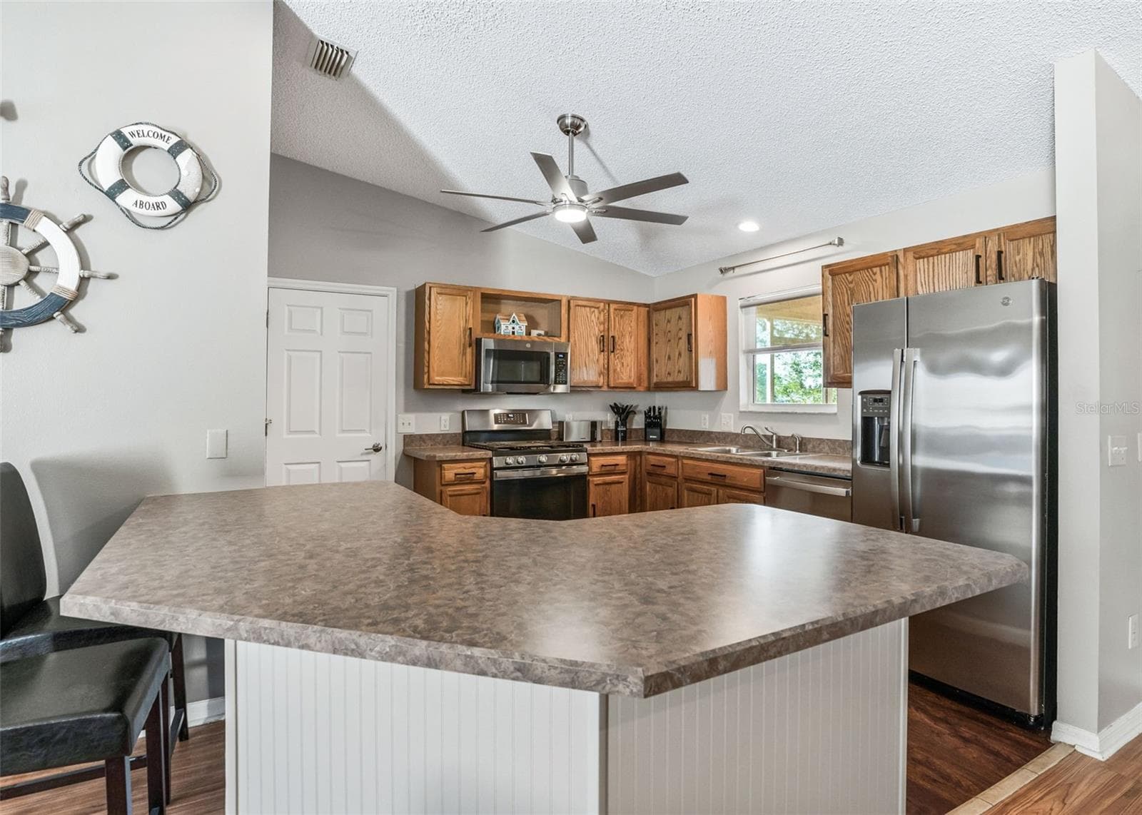 Single Family Residence at 17632 SE 92ND GRANTHAM TER, THE VILLAGES, photo 8 of 40