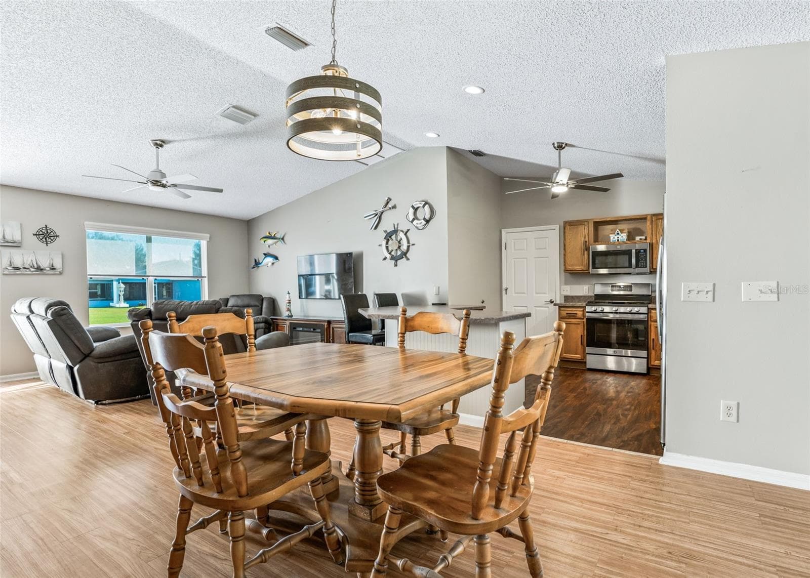 Single Family Residence at 17632 SE 92ND GRANTHAM TER, THE VILLAGES, photo 11 of 40