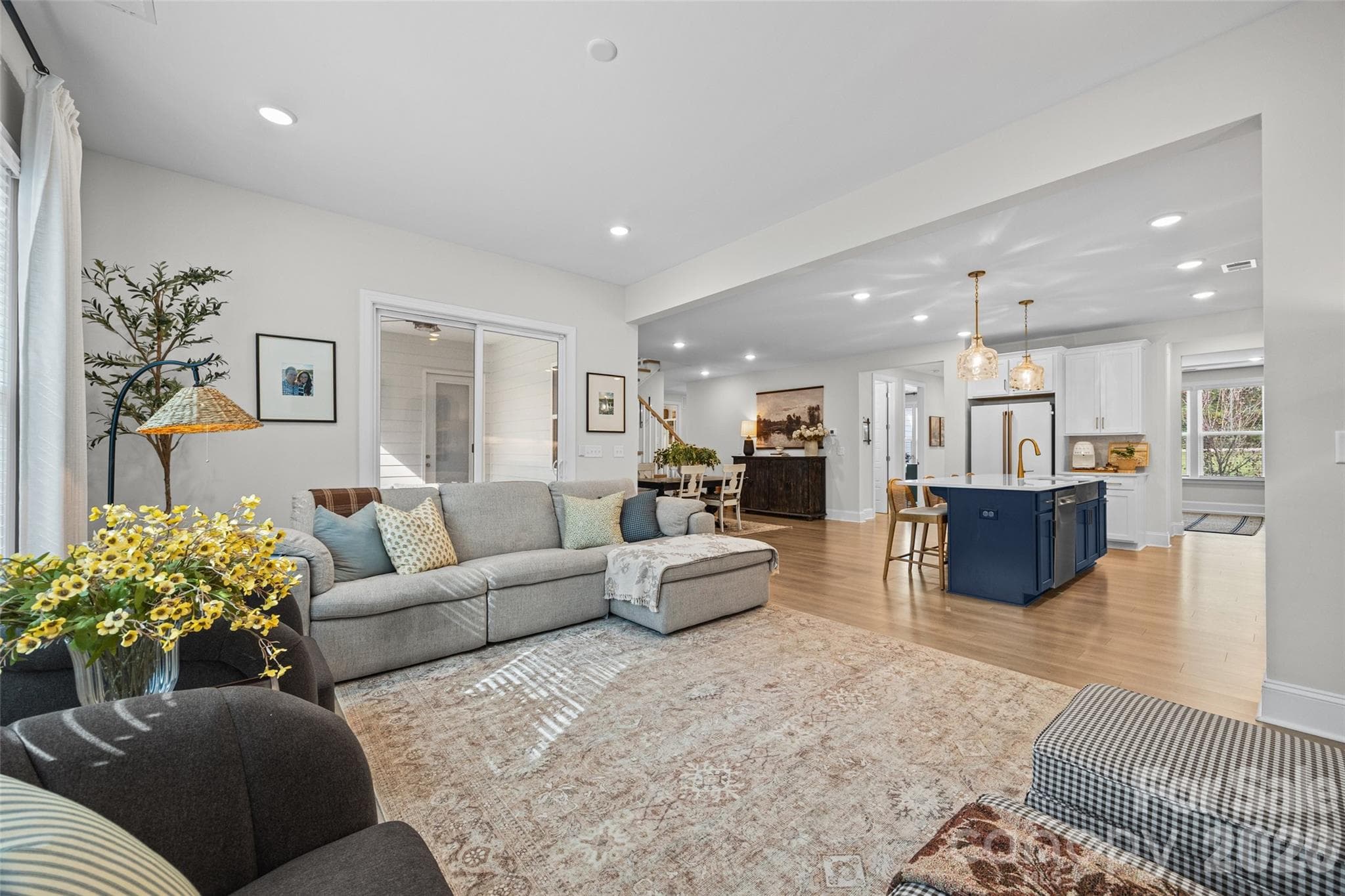Single Family Residence at 1061 Kendrick Road, Clover, photo 14 of 33
