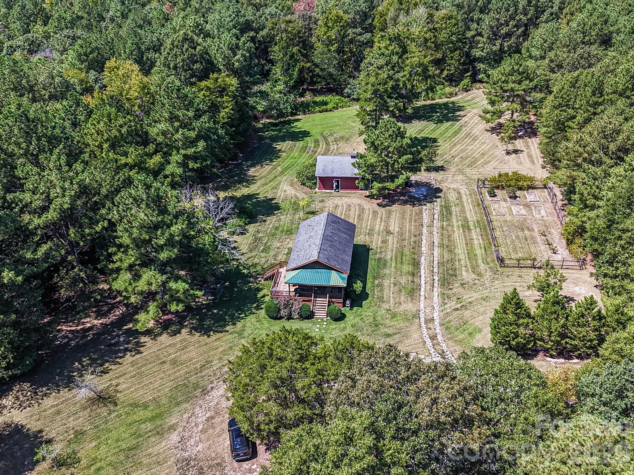 3227 Legend Road
