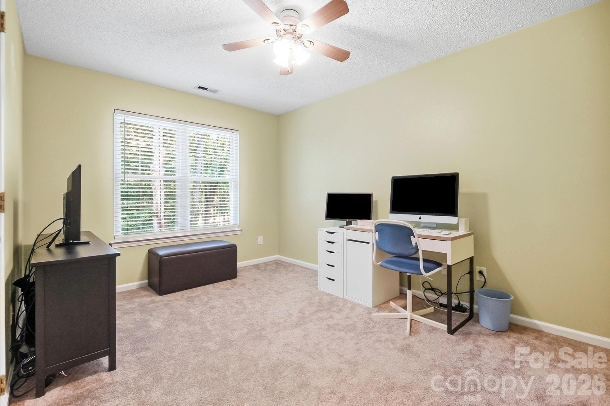 Single Family Residence at 1629 Sugar Hollow Drive, Charlotte, photo 15 of 31