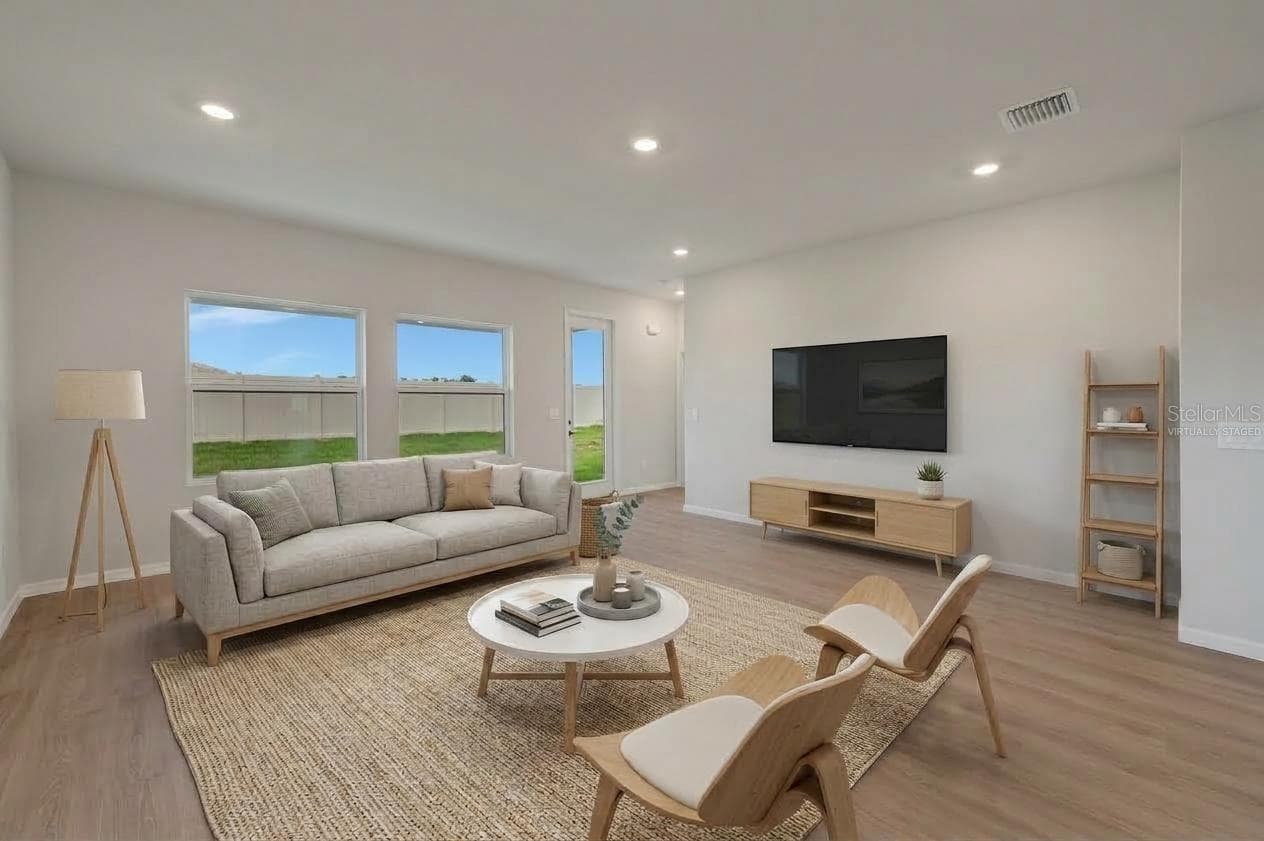 Family Room **Virtually Staged - 3712 JONS LAKEVIEW ST, PLANT CITY