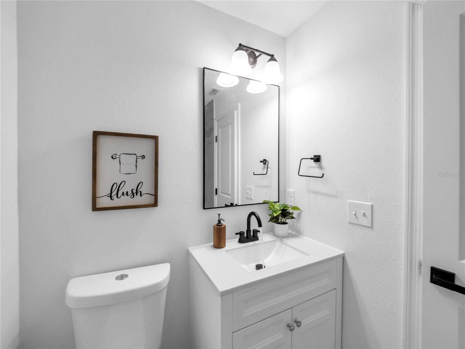 Single Family Residence at 4014 MCLANE DR, TAMPA, photo 29 of 33