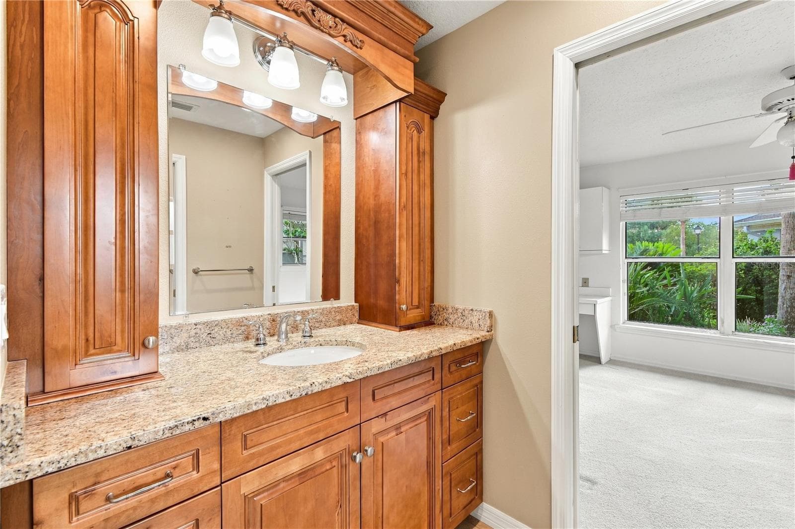 2nd Ensuite Bathroom - 524 S LONGVIEW PL, LONGWOOD