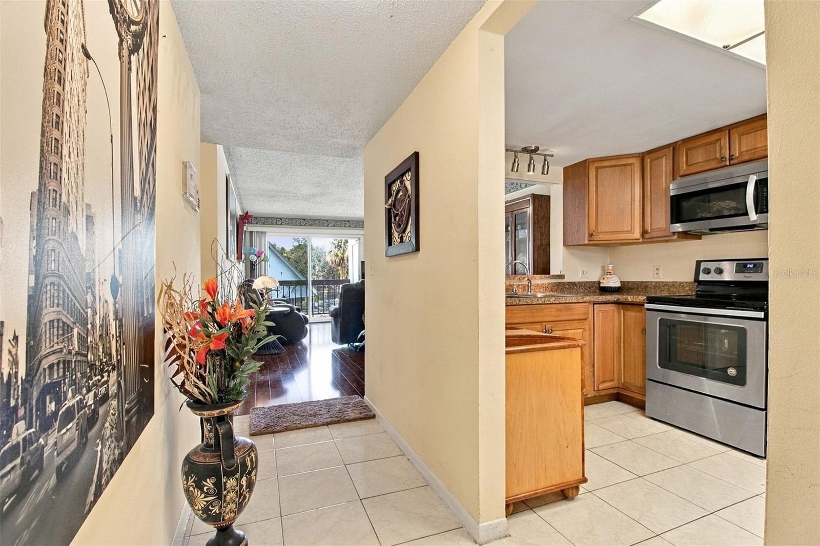 Condominium at 6308 NEWTOWN CIR #8B5, TAMPA, photo 11 of 27