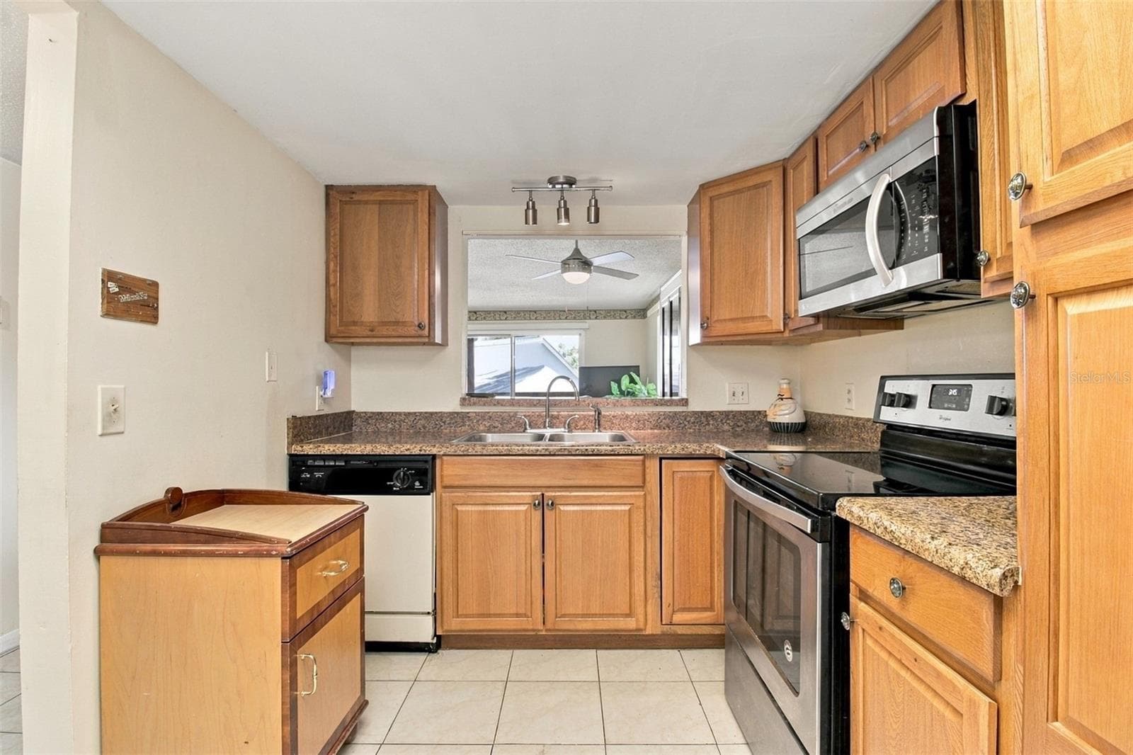 Condominium at 6308 NEWTOWN CIR #8B5, TAMPA, photo 14 of 27