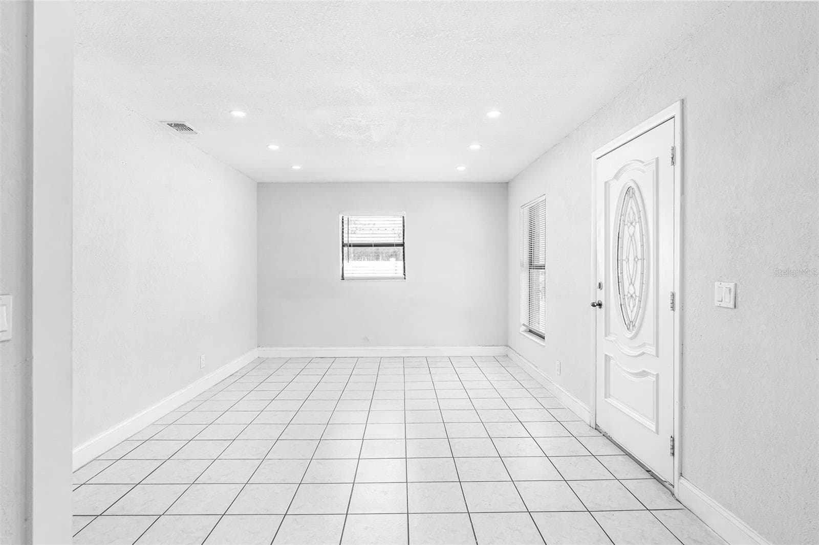 Single Family Residence at 6524 LA MESA CIR, TAMPA, photo 11 of 45