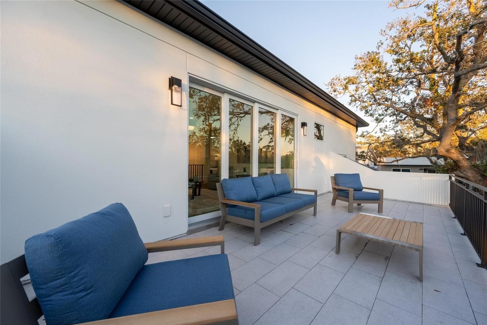 Single Family Residence at 2420 FLOYD ST, SARASOTA, photo 58 of 75