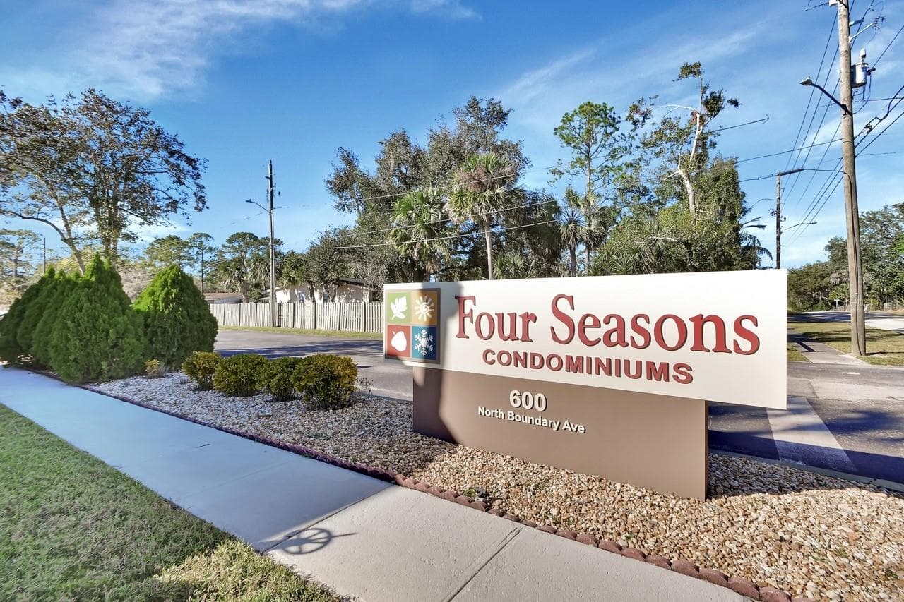 Condominium at 600 N BOUNDARY AVE #119C, DELAND, photo 3 of 36