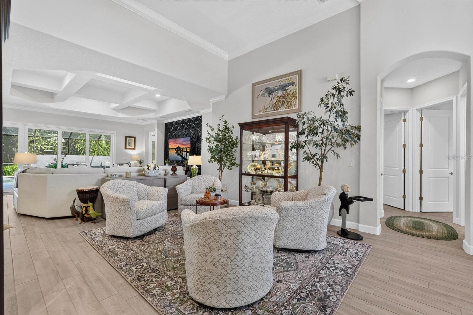 Large great room perfect for entertaining - 36 NEW WATER OAK DR, PALM COAST