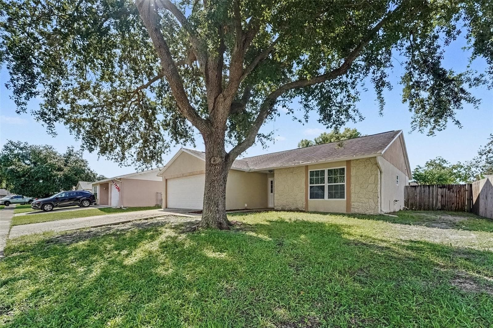 Single Family Residence at 7971 ADELAIDE LOOP, NEW PORT RICHEY, photo 3 of 15