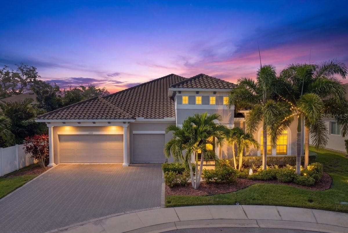 1553 RIVER DEE LN