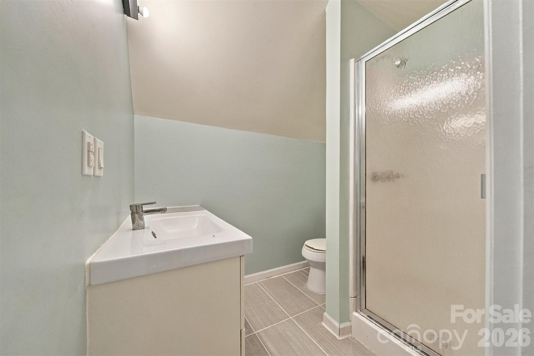 Single Family Residence at 861 8th Street Place SE, Hickory, photo 20 of 31
