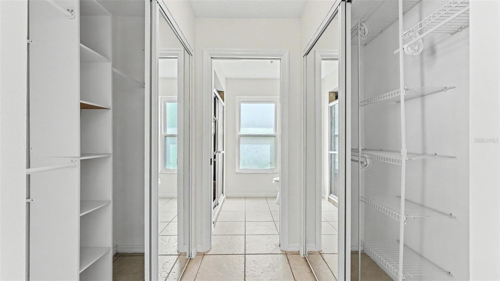 Single Family Residence at 6109 KITTIWAKE DR, LAKELAND, photo 14 of 24