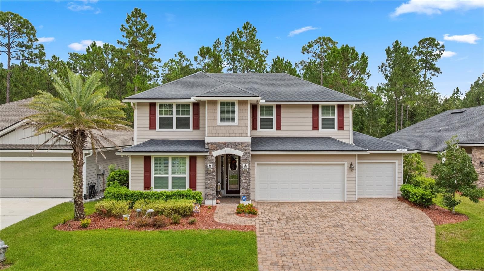 1625 LINDA LAKES LN