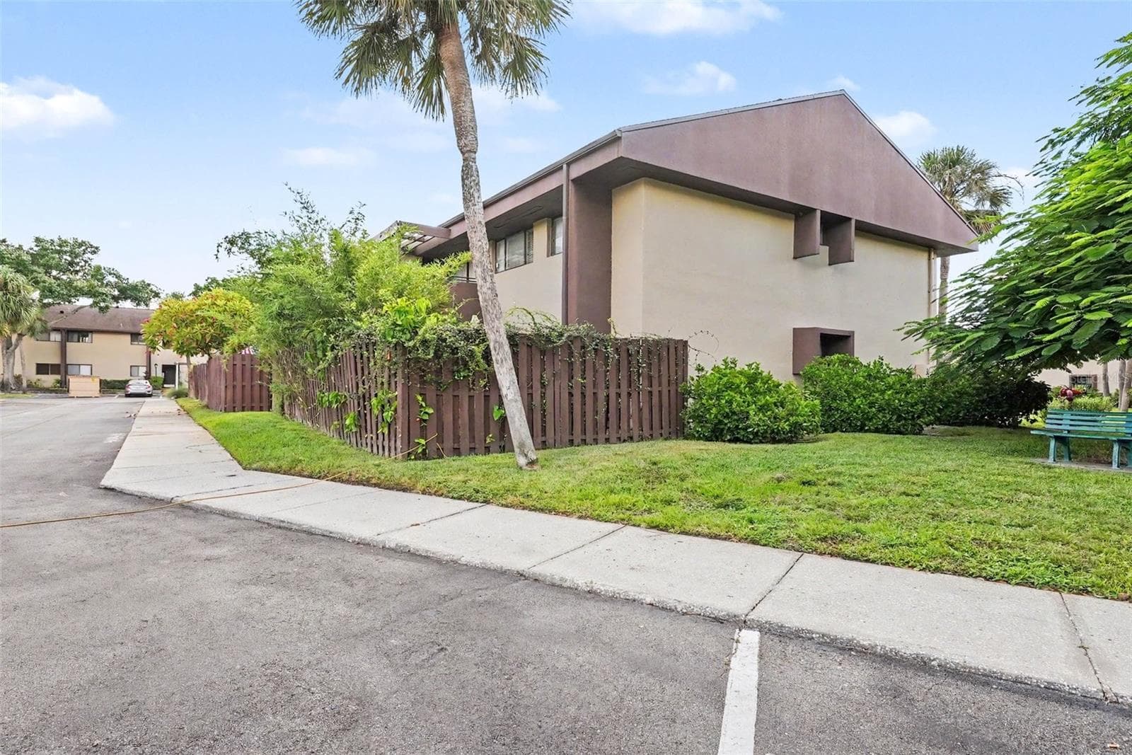 825 South Village Drive N #102, St Pete FL 33716 - 825 S VILLAGE DR N #102, ST PETERSBURG