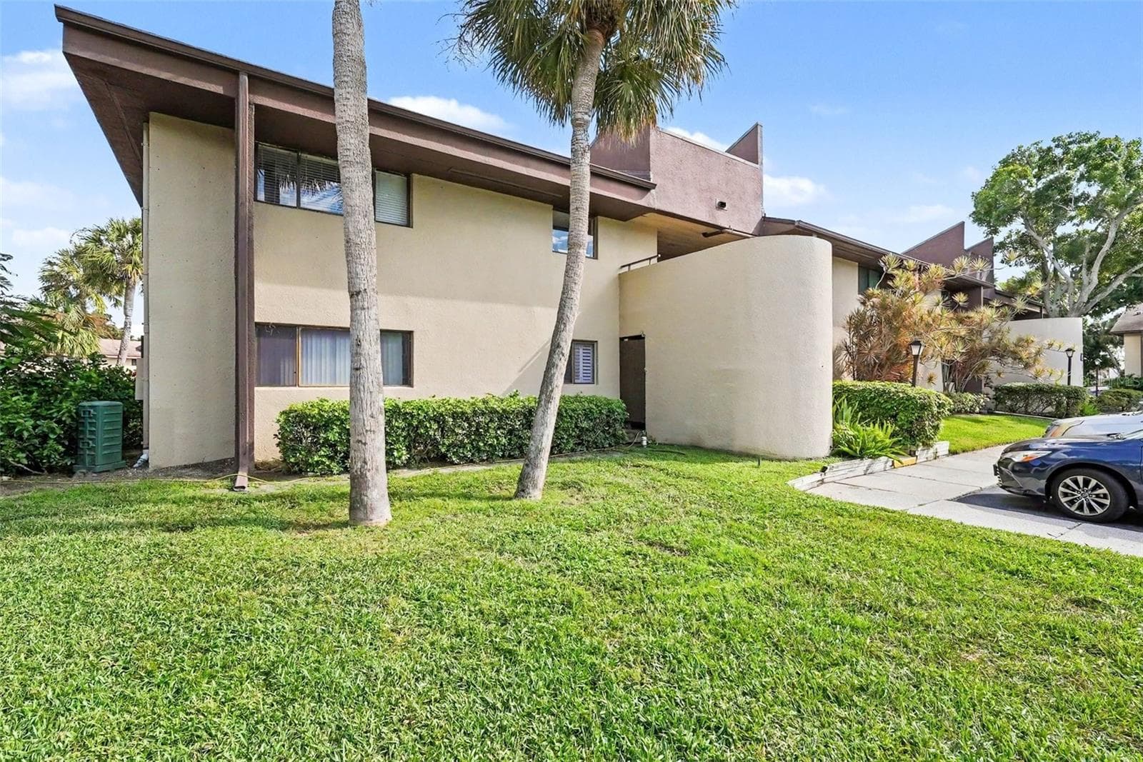 825 South Village Drive N #102, St Pete FL 33716 - 825 S VILLAGE DR N #102, ST PETERSBURG