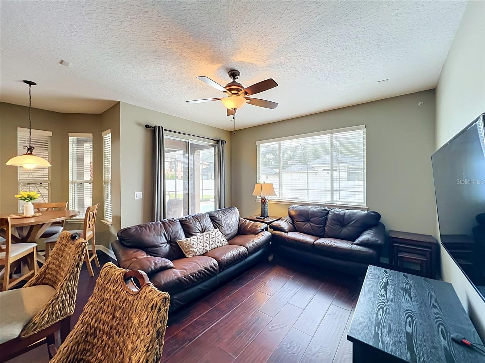 Single Family Residence at 1587 THORNAPPLE LN, SANFORD, photo 19 of 70
