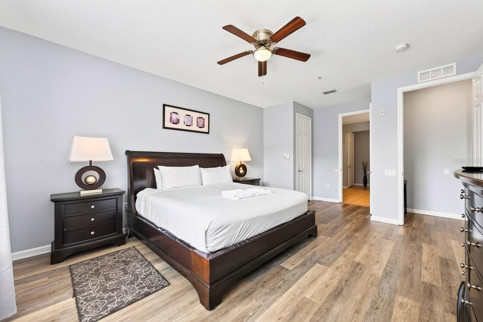 Primary Suite. - 5049 SHOREWAY LOOP #1-201, ORLANDO