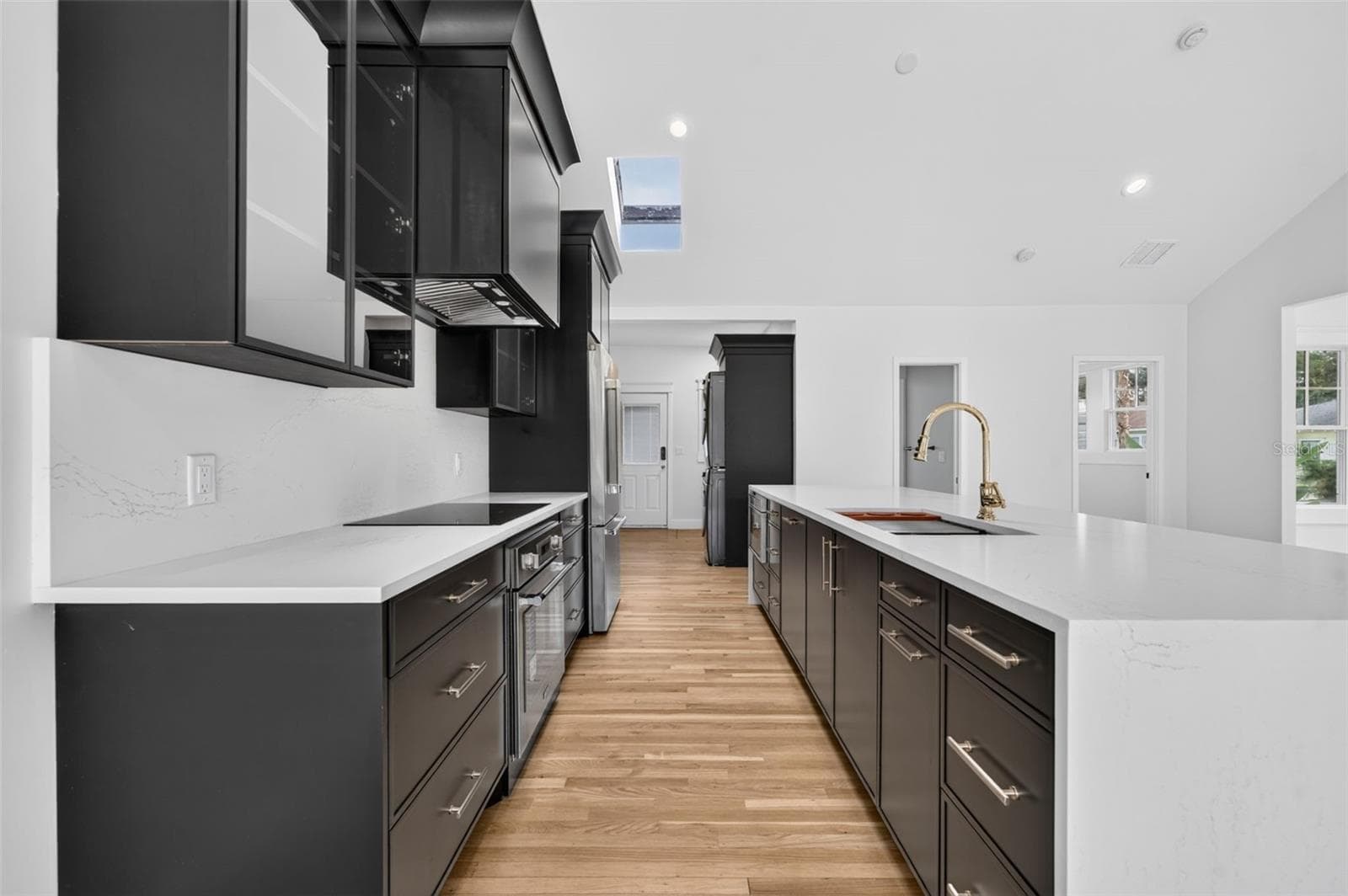 Kitchen - 323 E AMELIA ST, ORLANDO