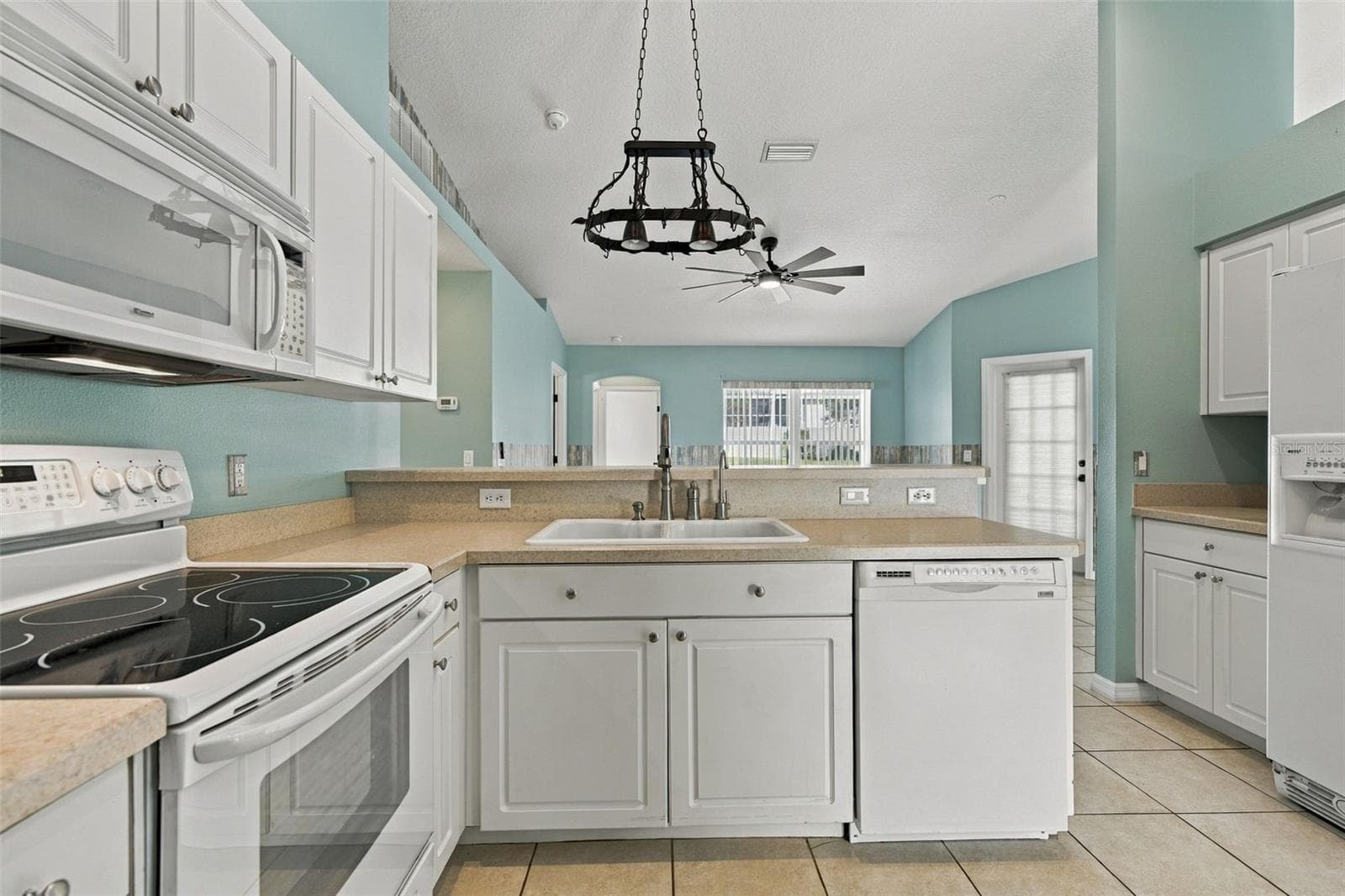 Single Family Residence at 1298 N TIMUCUAN TRL, INVERNESS, photo 9 of 46