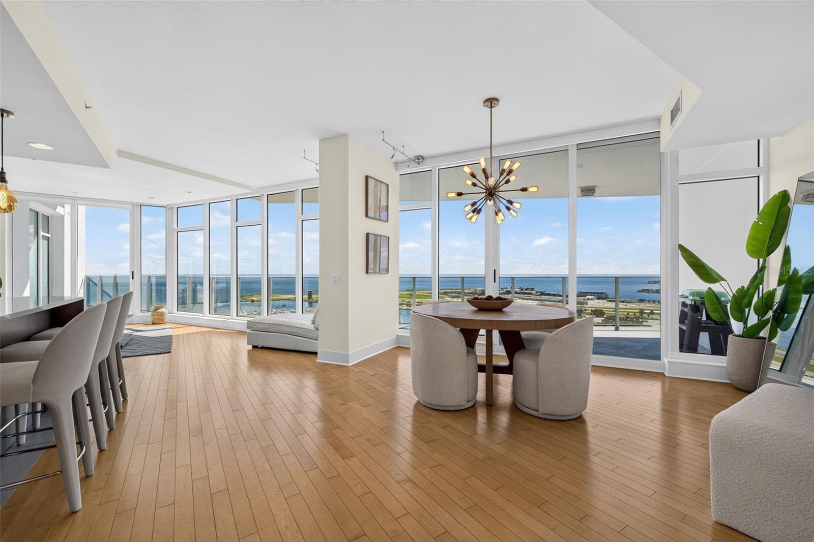 Condominium at 175 1ST ST S #2107, ST PETERSBURG, photo 12 of 52