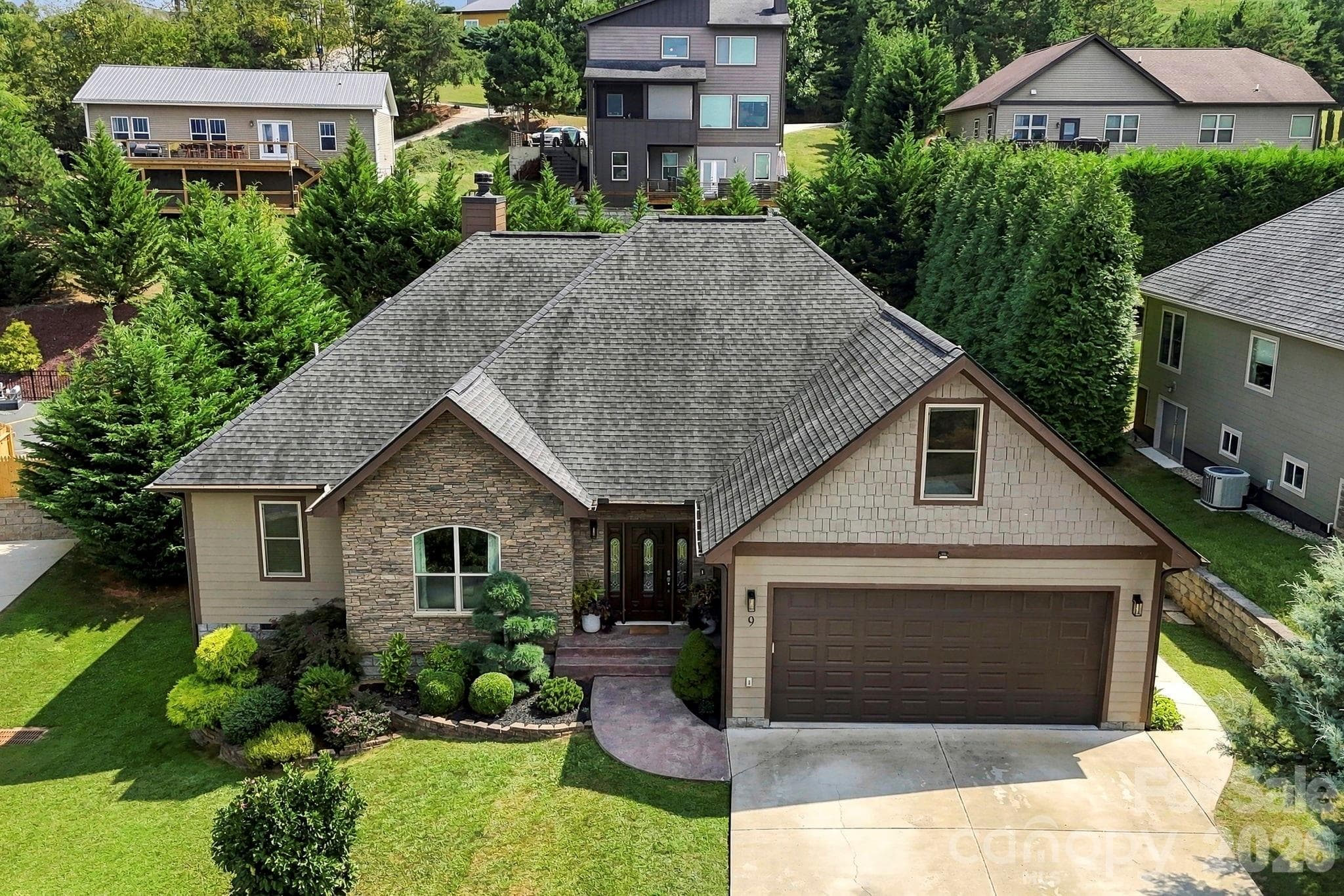 9 Pondberry Court