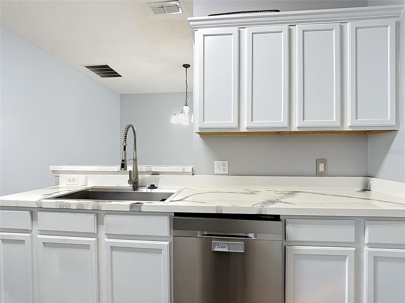 Townhouse at 2431 GRASMERE VIEW PKWY N, KISSIMMEE, photo 17 of 51
