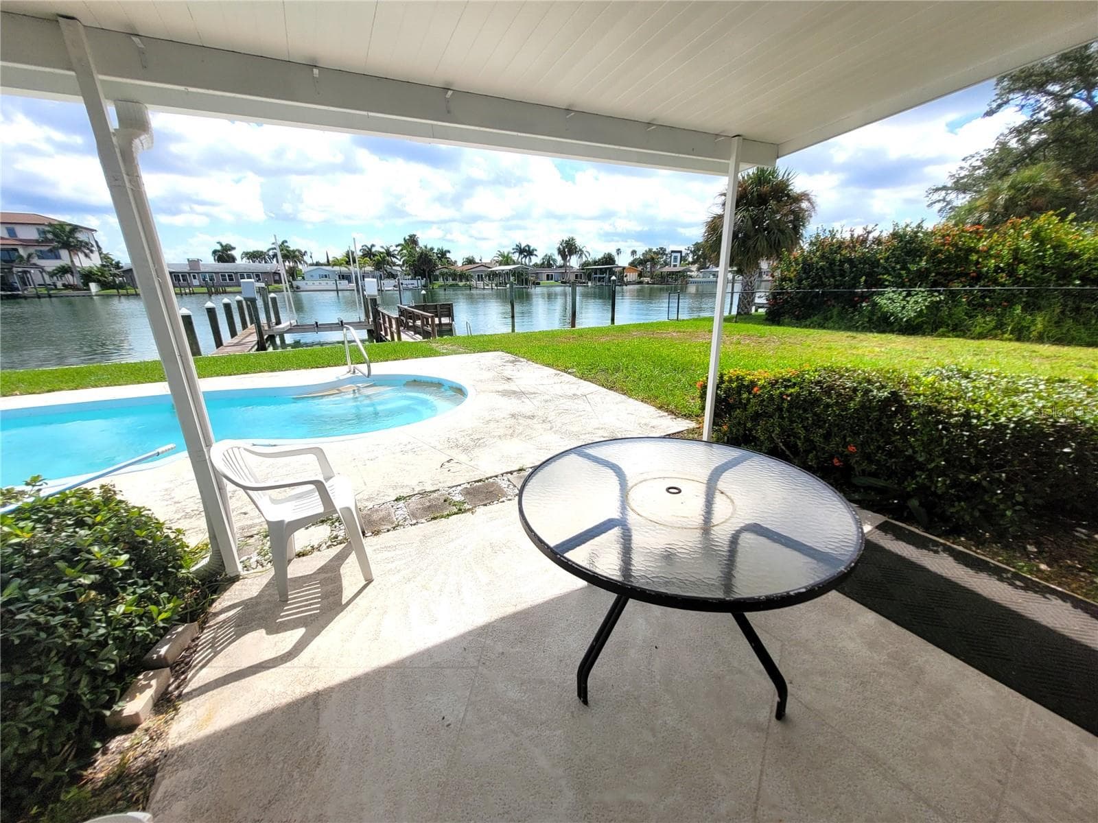 Single Family Residence at 137 MIDWAY IS, CLEARWATER, photo 16 of 27