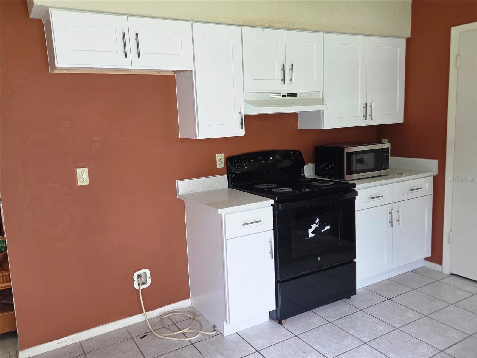Single Family Residence at 221 CITRUS DR, KISSIMMEE, photo 6 of 17