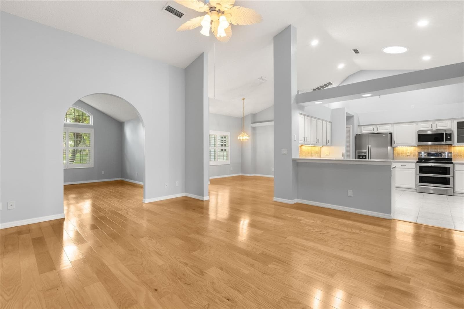 Single Family Residence at 13560 DORNOCH DR, ORLANDO, photo 6 of 34