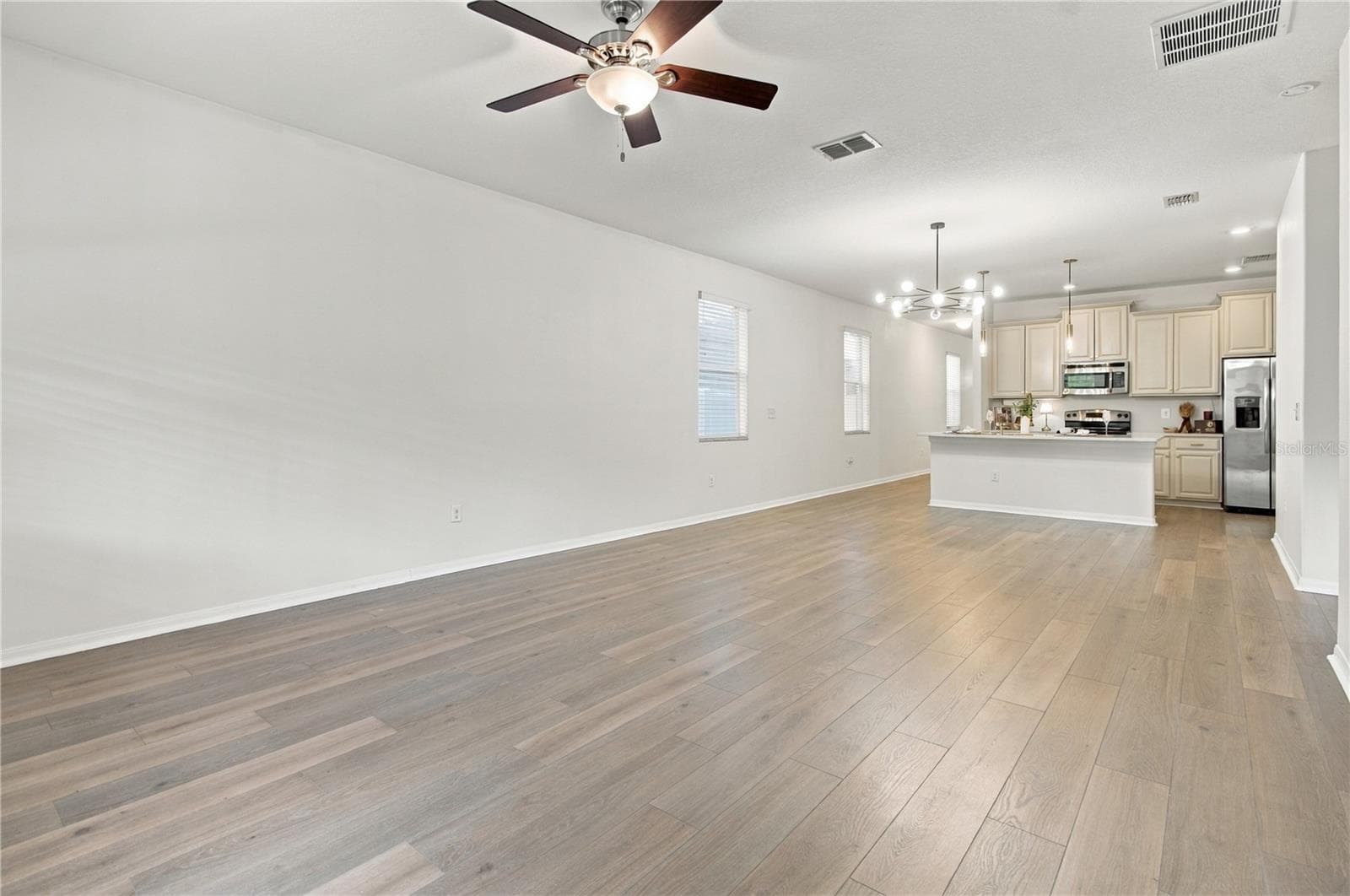 Single Family Residence at 18928 HAMPSTEAD HEATH CT, LAND O LAKES, photo 13 of 49