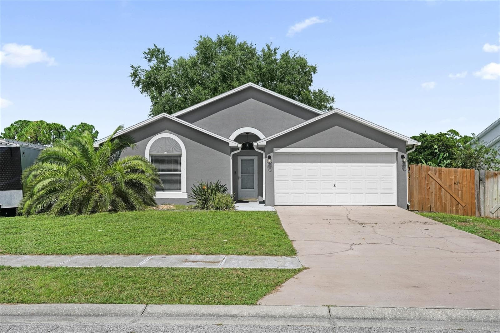 830 SANDHURST CT